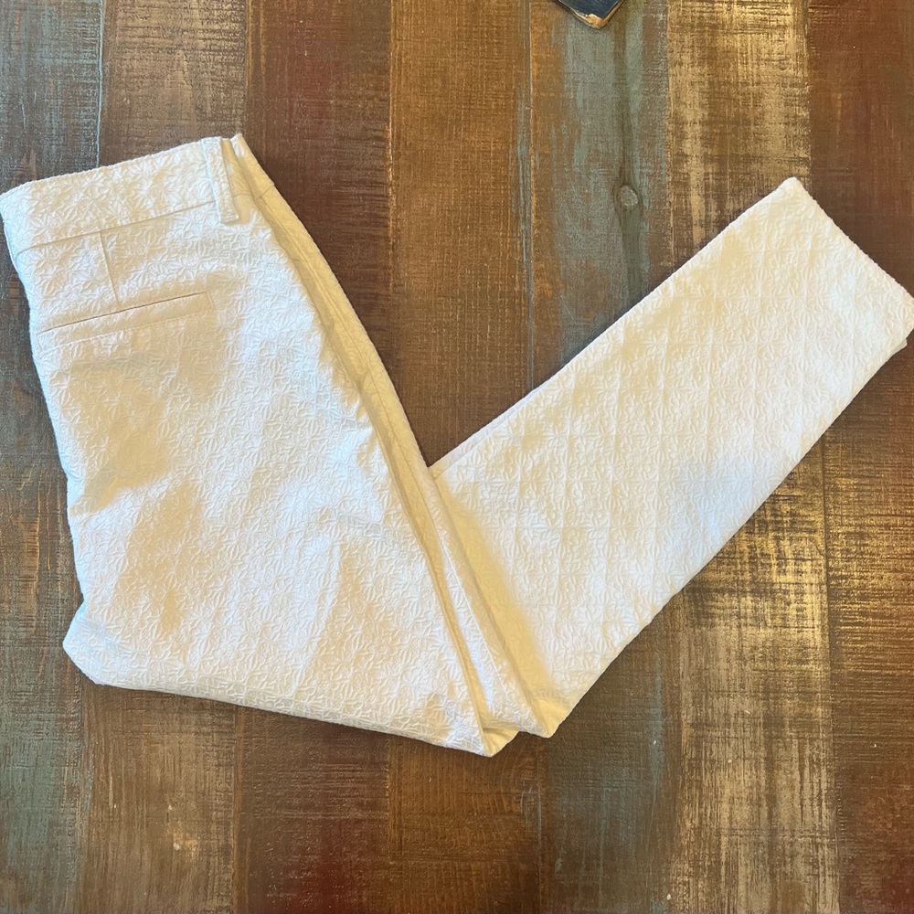 White crop NYDJ floral textured optic white NWT size 6 White skinny jeans